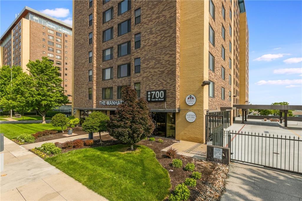 700 E 8th Street 16M