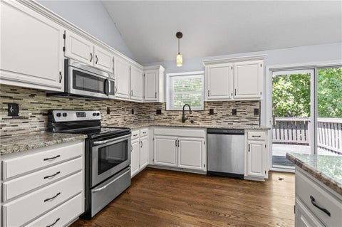 Tiny photo for 1117 Meadowlark Lane, Liberty, MO 64068 (MLS # 2641165)