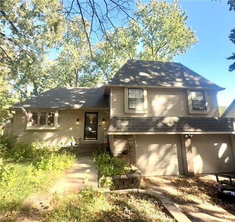 304 S Meadowbrook Lane, Olathe, KS 66062 - #: 2583223