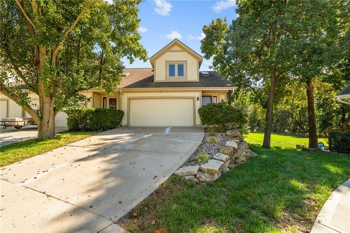 Photo 1 of 35 — 8204 NW Bradford Court, Kansas City, MO 64151