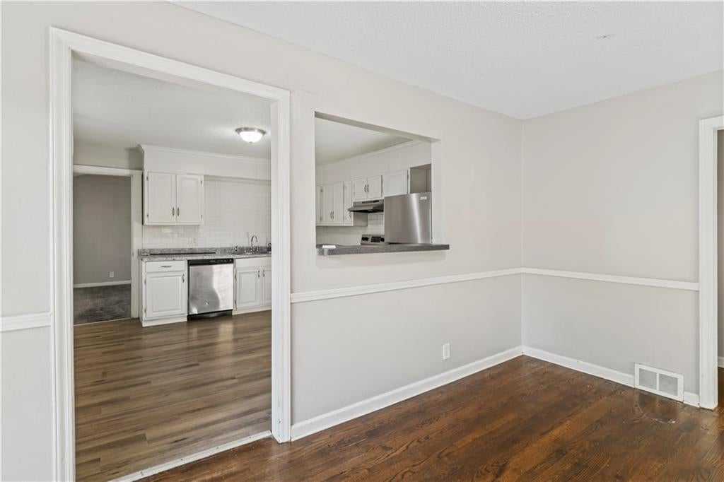 5503 NE 49th Street