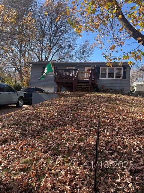 1108 S Prairie Street Liberty MO 64068