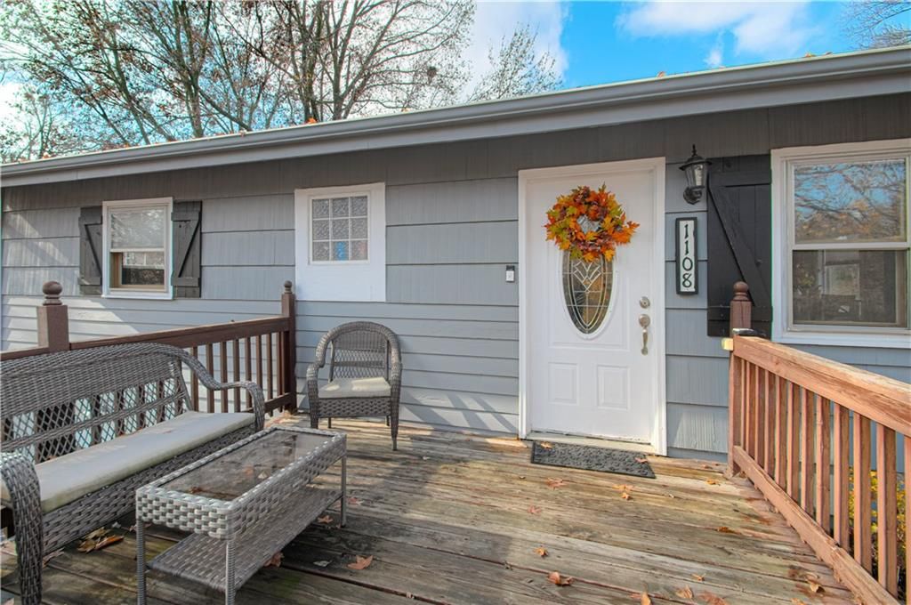 Photo of 1108 S Prairie Street, Liberty, MO 64068 (MLS # 2588309)