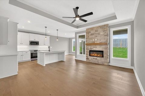 Photo of 25050 W 94th Terrace, Lenexa, KS 66227 (MLS # 2601321)