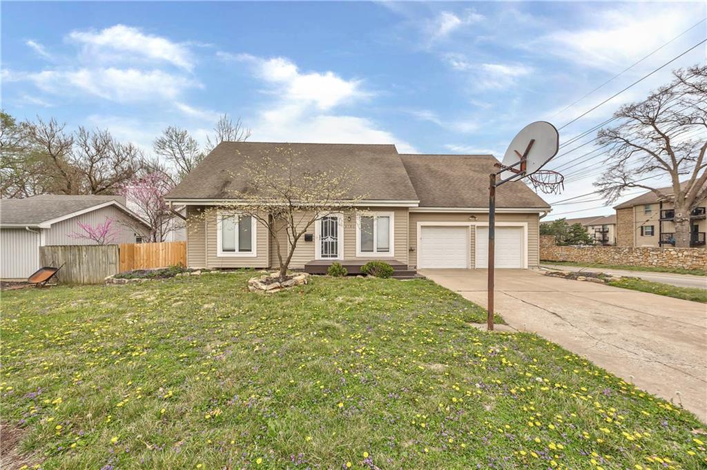 4704 El Monte Street