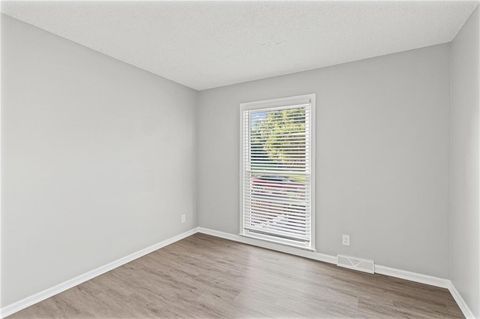 Tiny photo for 403 Kingsley Avenue, Liberty, MO 64068 (MLS # 2630210)
