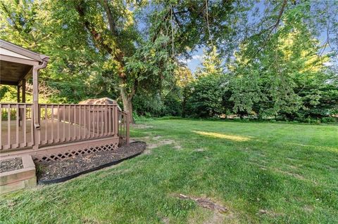 Tiny photo for 403 Kingsley Avenue, Liberty, MO 64068 (MLS # 2630210)