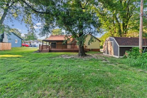 Tiny photo for 403 Kingsley Avenue, Liberty, MO 64068 (MLS # 2630210)