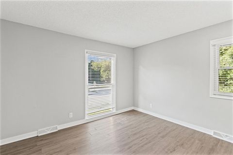 Tiny photo for 403 Kingsley Avenue, Liberty, MO 64068 (MLS # 2630210)