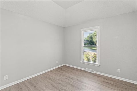 Tiny photo for 403 Kingsley Avenue, Liberty, MO 64068 (MLS # 2630210)