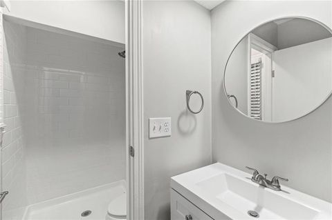 Tiny photo for 403 Kingsley Avenue, Liberty, MO 64068 (MLS # 2630210)