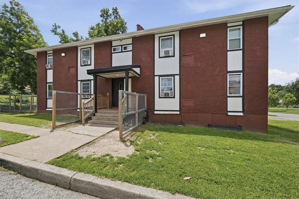 5401 E 27TH TER, KANSAS CITY, MO 64128 - Image 13f4a731b2ae5b0f0b2a04e69206d433/329298357