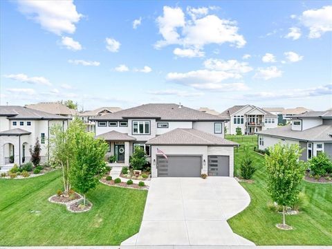 2114 NW Killarney Lane Lee's Summit MO 64081