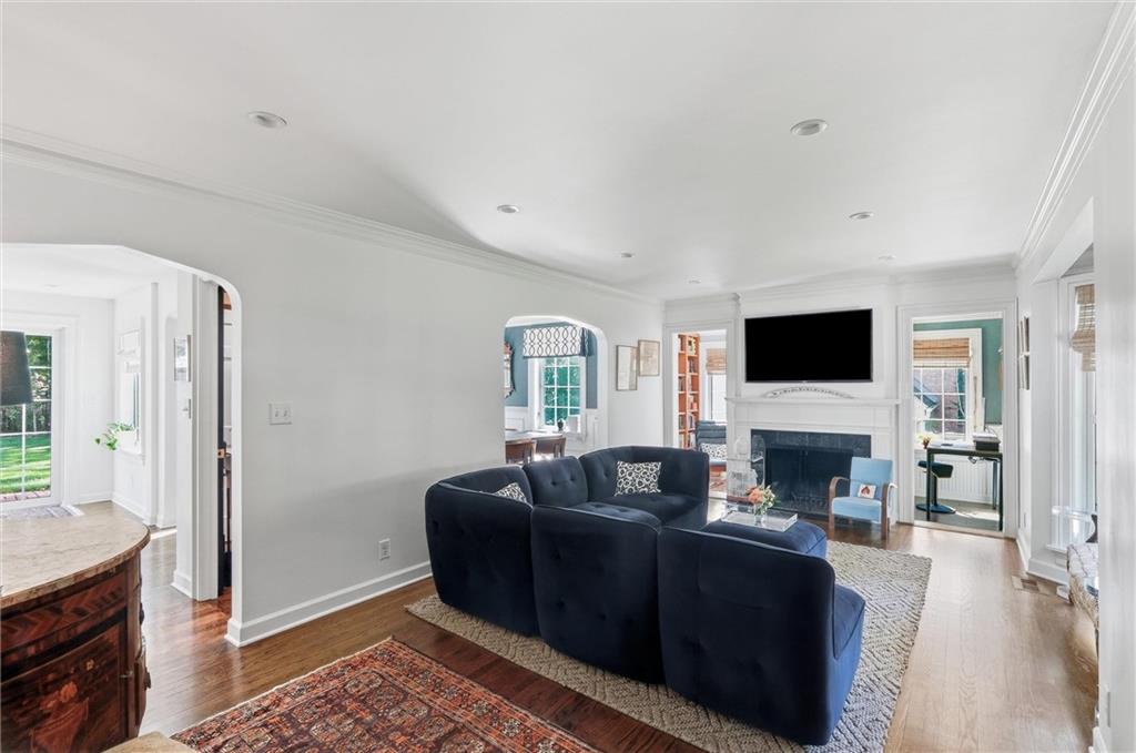 5545 Canterbury Road