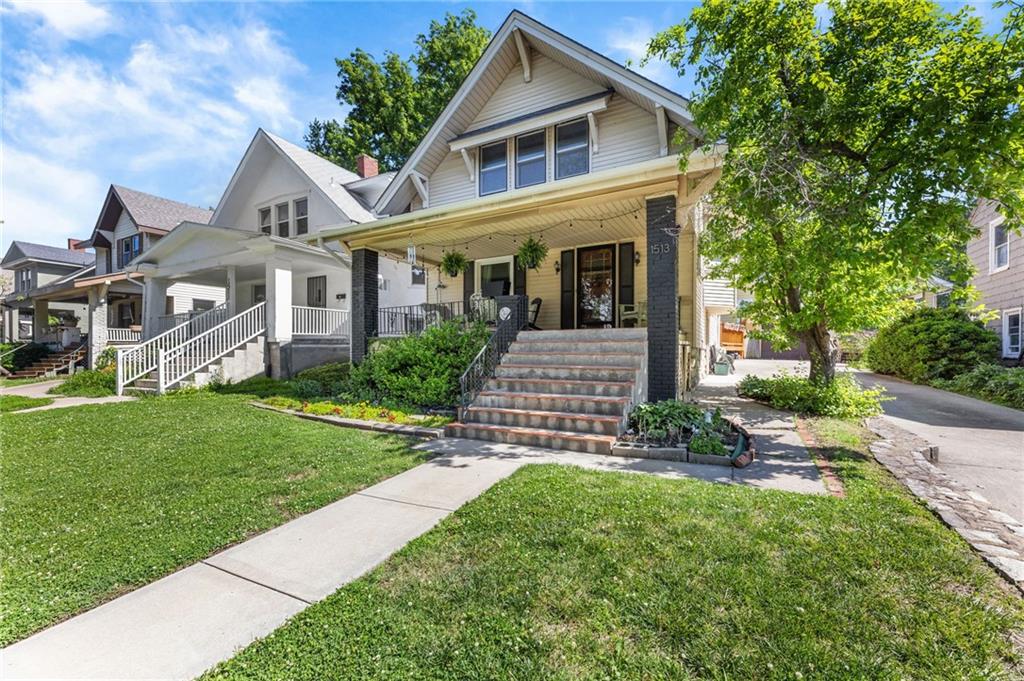 1513 TAUROMEE Avenue