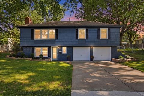 10014 Moody Park Drive, Overland Park, KS 66212 - MLS#: 2624881