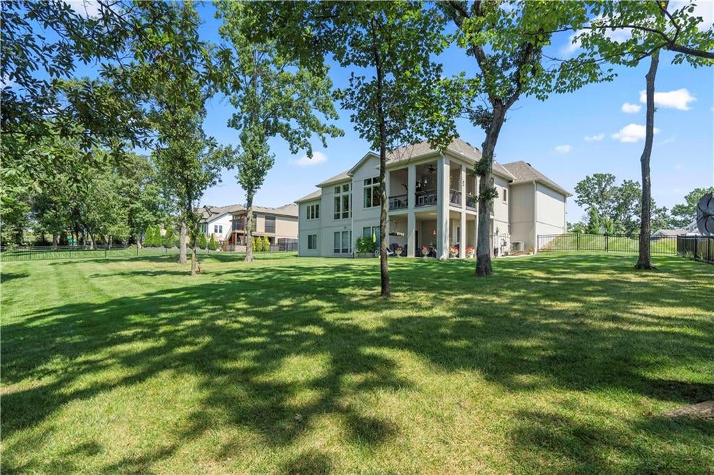 7 Dakota Cir, Lake Winnebago, MO, 64034, USA, 5 Bedrooms Bedrooms, ,4 BathroomsBathrooms,Residential,Active,7 Dakota Cir,2635456