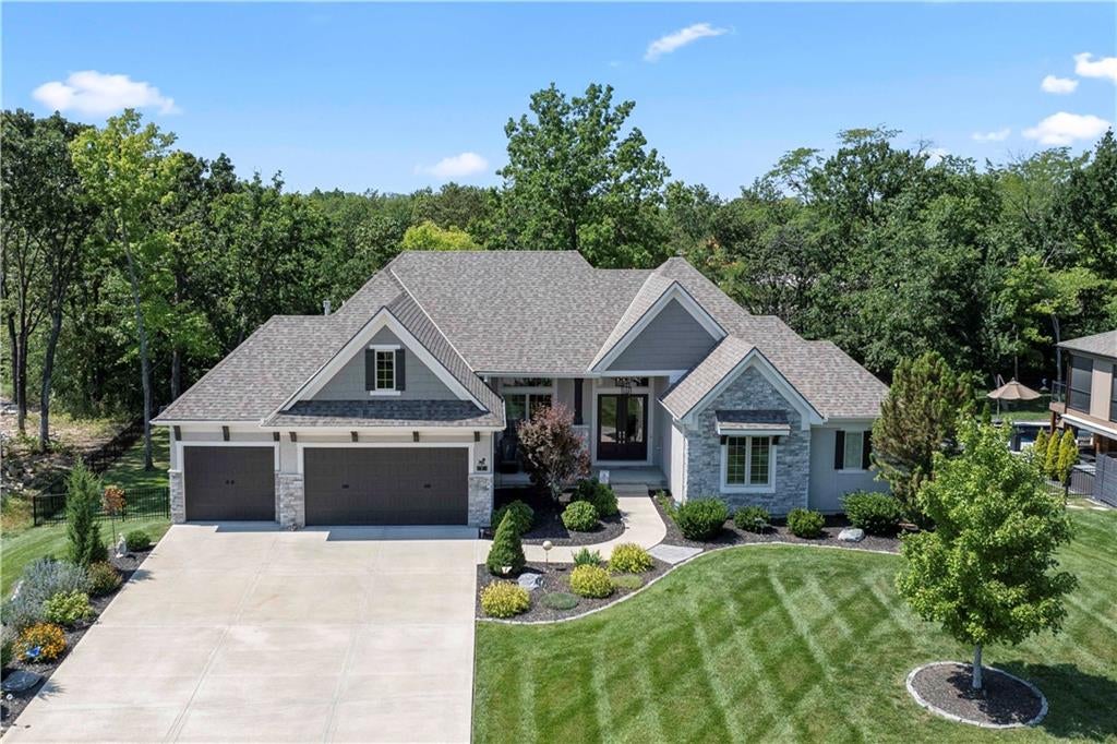 7 Dakota Cir, Lake Winnebago, MO, 64034, USA, 5 Bedrooms Bedrooms, ,4 BathroomsBathrooms,Residential,Active,7 Dakota Cir,2635456