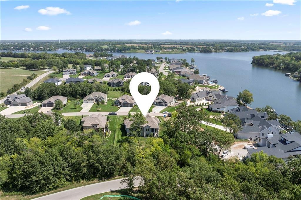 7 Dakota Cir, Lake Winnebago, MO, 64034, USA, 5 Bedrooms Bedrooms, ,4 BathroomsBathrooms,Residential,Active,7 Dakota Cir,2635456