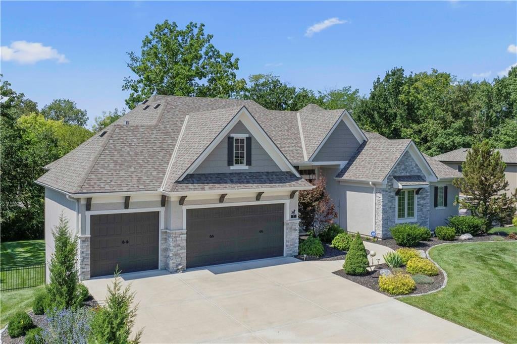 7 Dakota Cir, Lake Winnebago, MO, 64034, USA, 5 Bedrooms Bedrooms, ,4 BathroomsBathrooms,Residential,Active,7 Dakota Cir,2635456
