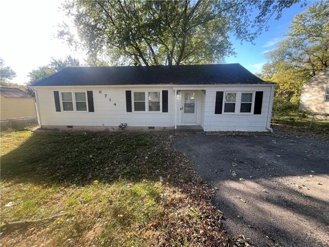 6714 Richmond Avenue Kansas City MO 64133