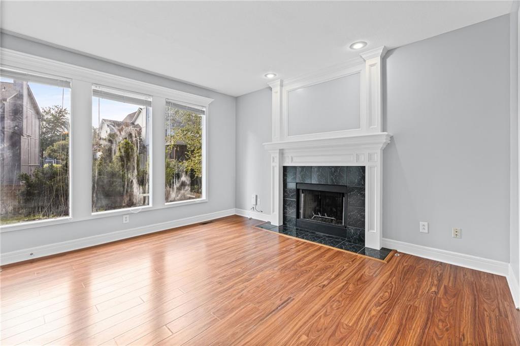 8009 W 144th Place