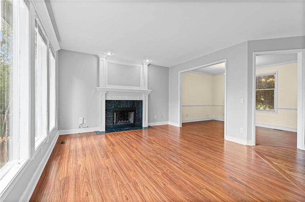 8009 W 144th Place