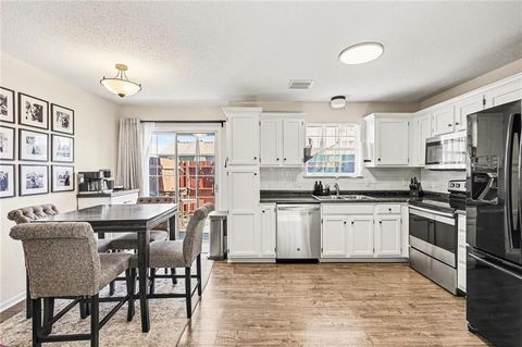 5581 NW Sunrise Meadow Lane Lee's Summit MO 64064