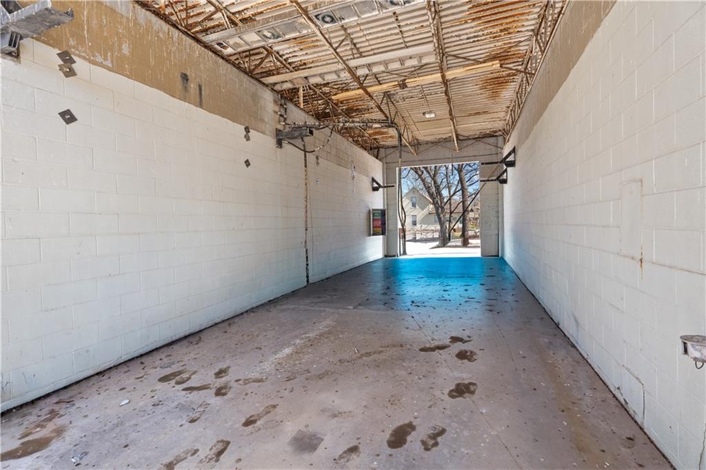 1228 N Pennsylvania Avenue