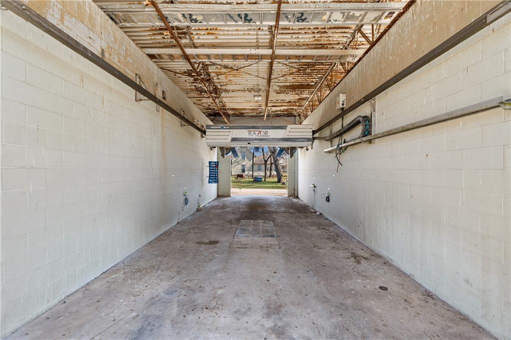 1228 N Pennsylvania Avenue