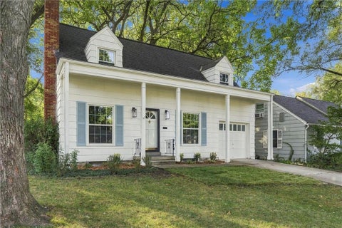 Photo of 5612 Birch Street, Roeland Park, KS 66205 (MLS # 2642436)