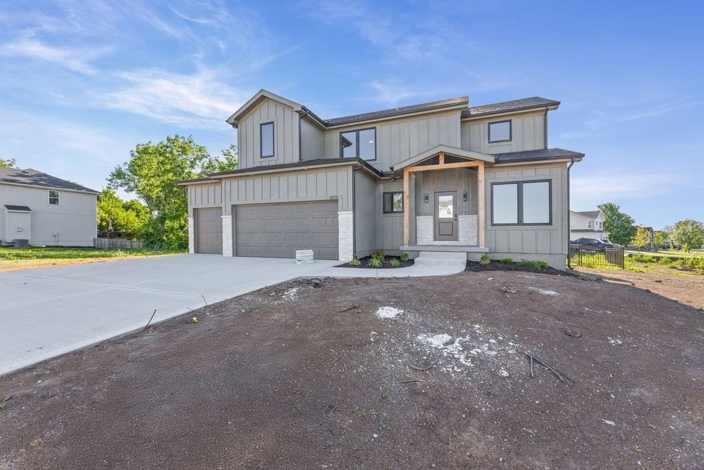 16561 W 165th Place