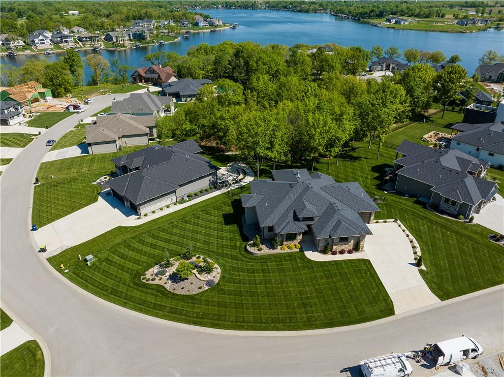 34 Sequoyah Point