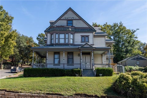Photo of 503 S 11th Street, St Joseph, MO 64501 (MLS # 2646388)