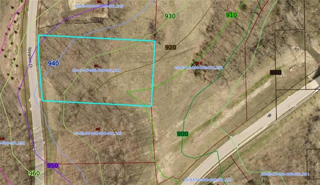 Photo of 16201 Spyglass Court, Loch Lloyd, MO 64012 (MLS # 2465821)