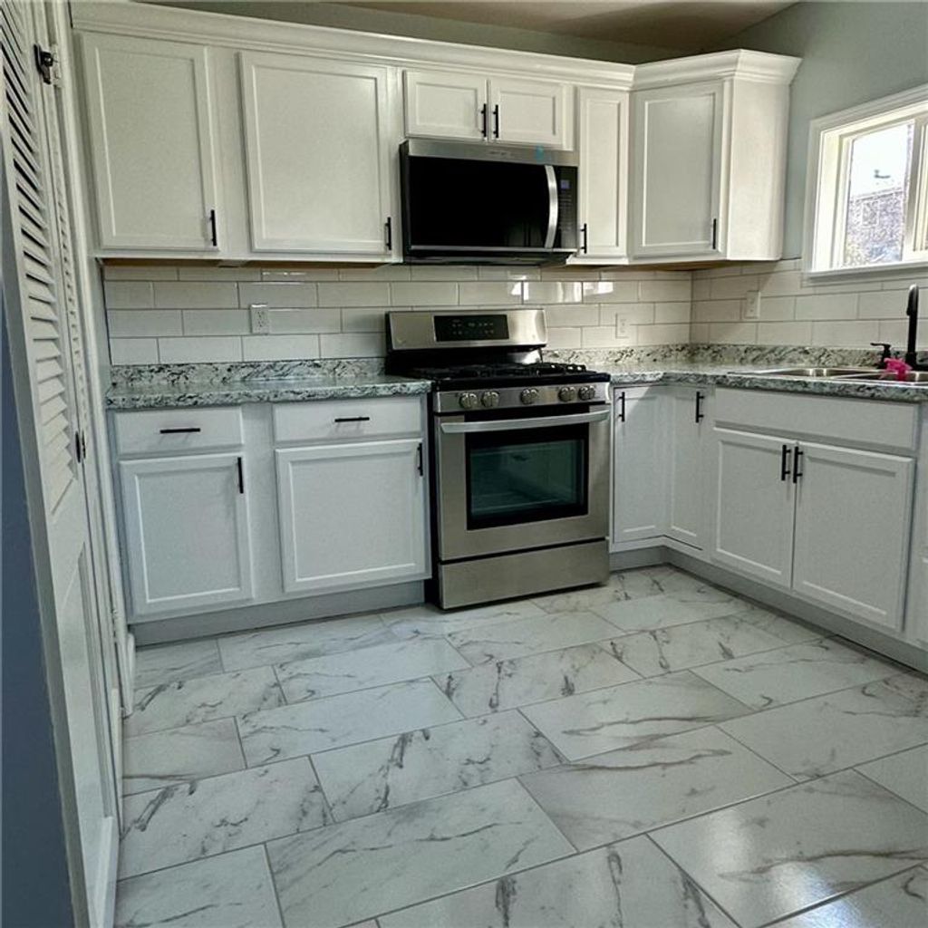 Photo of 744 N 82nd Street, Kansas City, KS 66112 (MLS # 2592594)