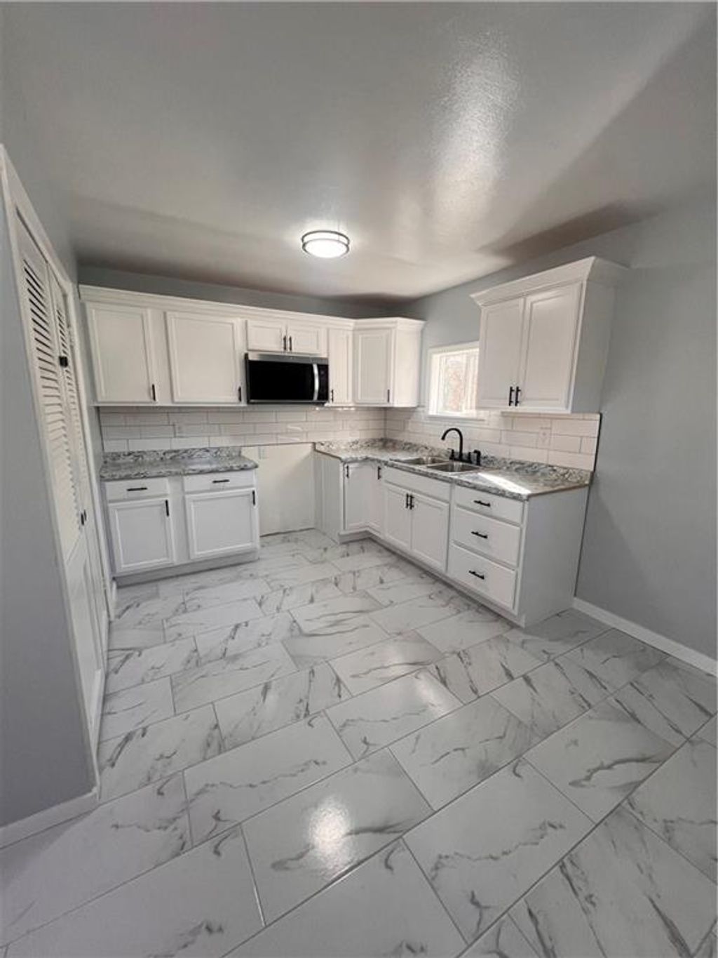 Photo of 744 N 82nd Street, Kansas City, KS 66112 (MLS # 2592594)