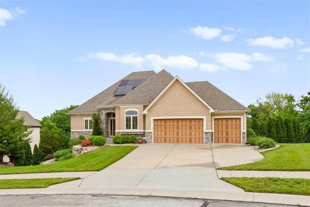 313 NW Thoreau Court