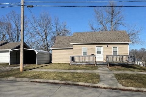 623 E 5TH Street Maryville MO 64468