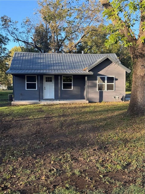 Photo of 357 W Walnut Street, Prescott, KS 66767 (MLS # 2647799)
