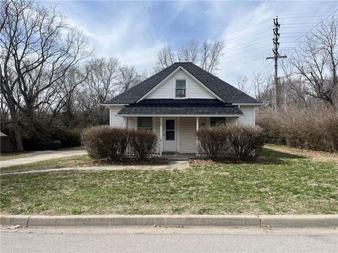 200 Spring Avenue, Liberty, MO 64068 - MLS#: 2537606