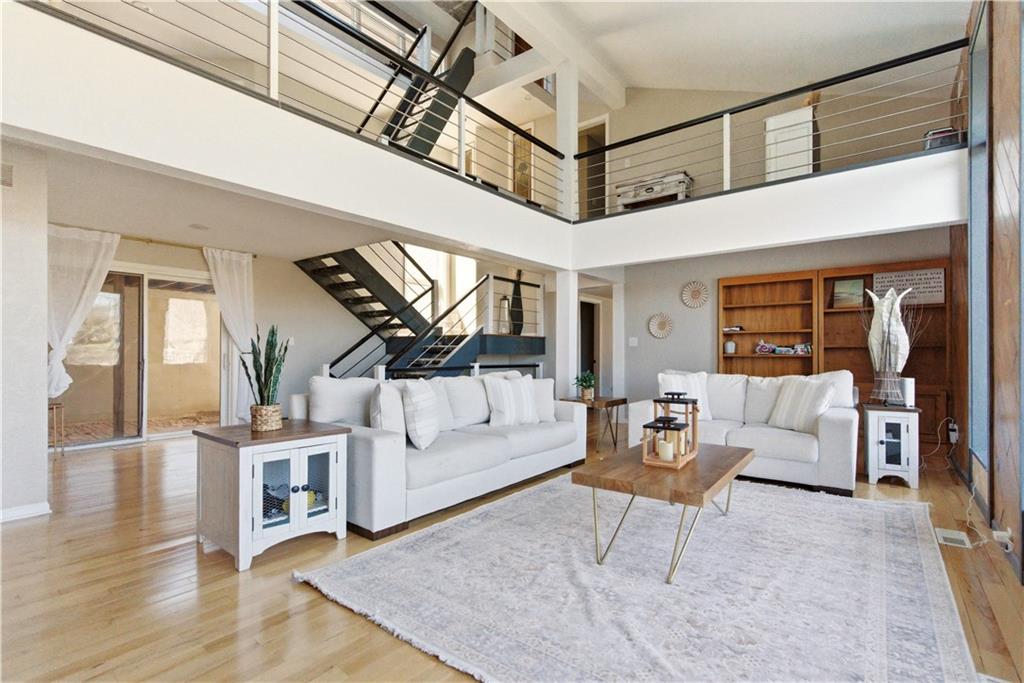 222 NW Locust Street