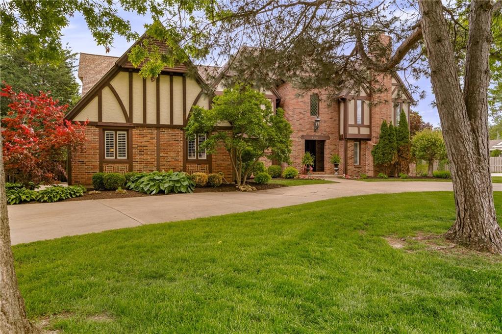 8525 Briar Lane