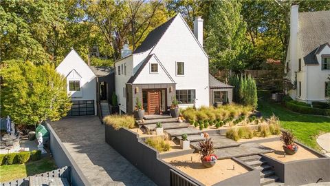 4963 Ward Parkway Kansas City MO 64112