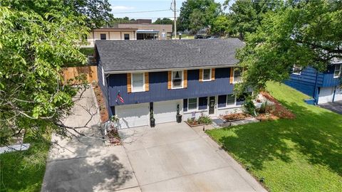 530 N 82nd Street Kansas City KS 66112