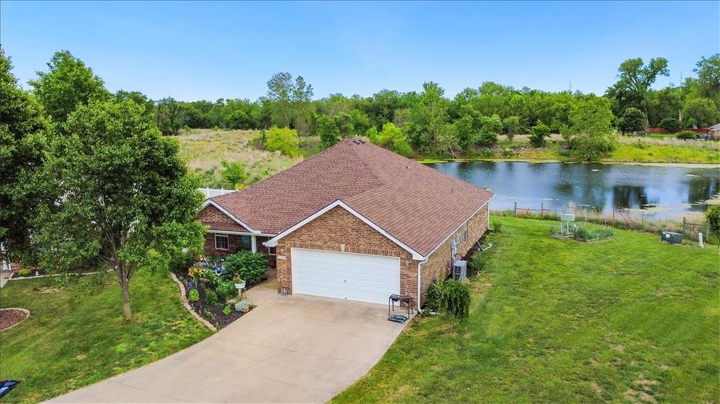 1703 NW Willow Drive