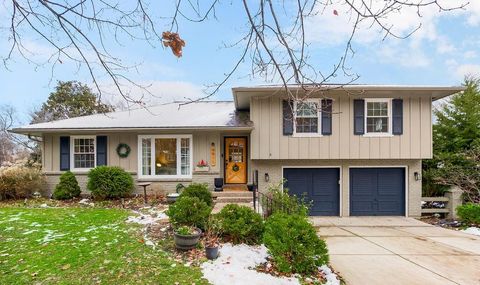 9911 Floyd Street, Overland Park, KS 66212 - MLS#: 2587987