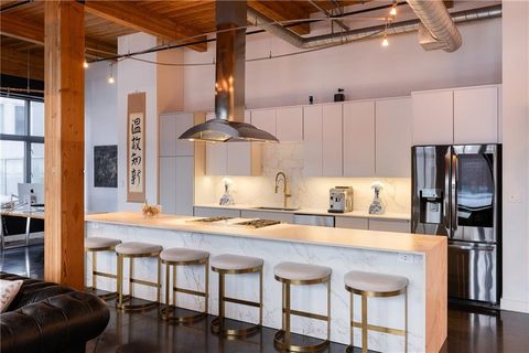 210 W 5th Street 207 Kansas City MO 64105