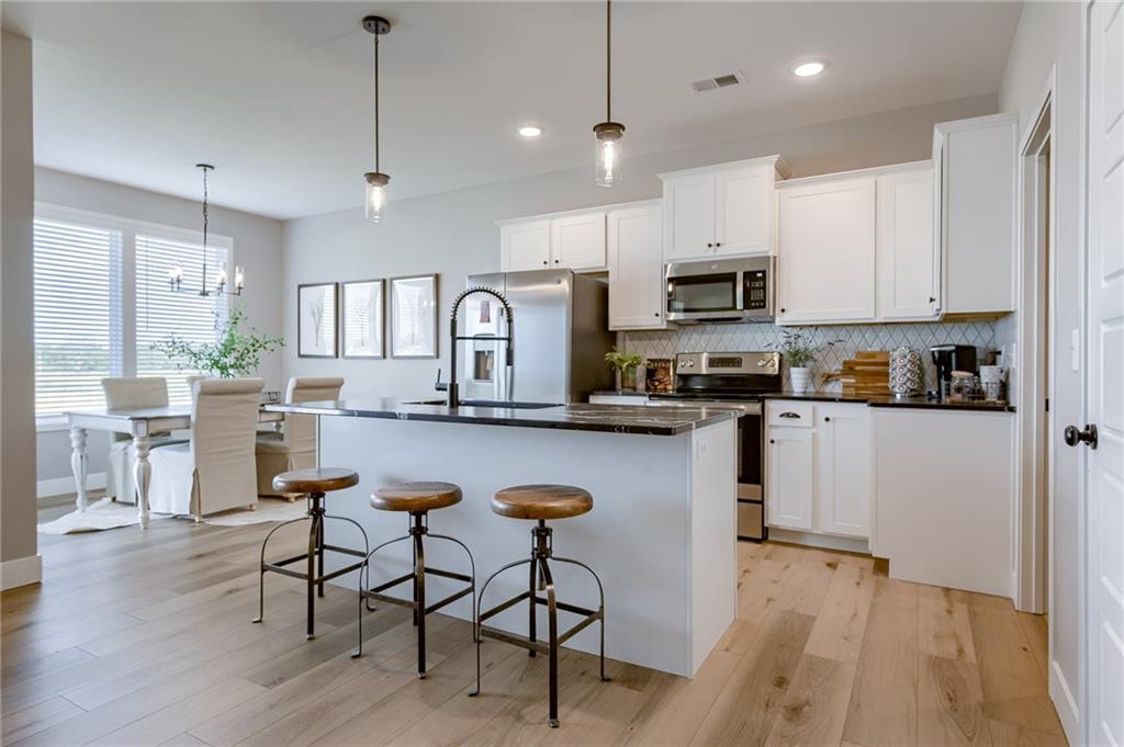 12502 S White Ash Lane