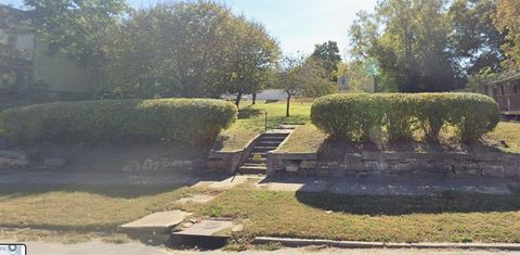 1511 Franklin Avenue Lexington MO 64067